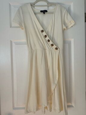 Derek Heart Cream Wrap Bodice Top